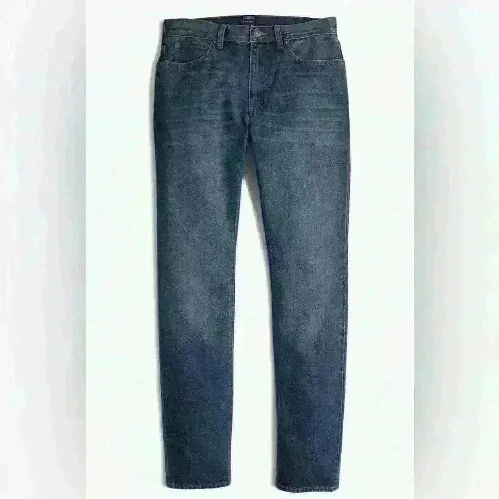 J. Crew. The Sutton. Dark wash. Mens Jean.